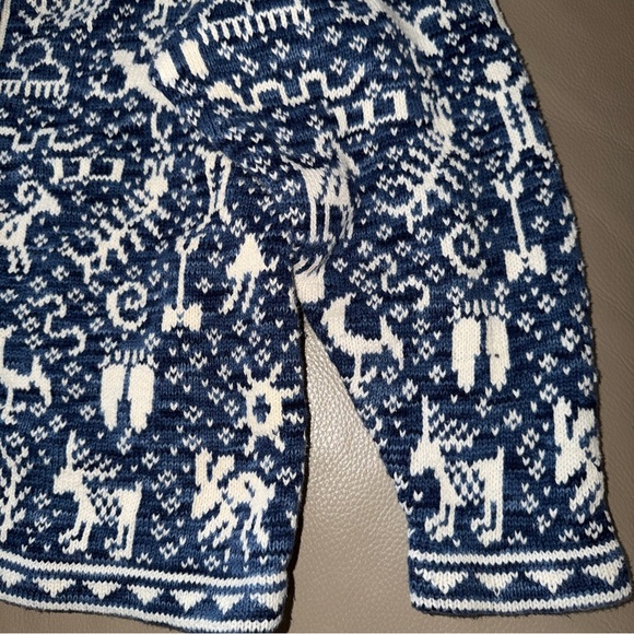 Sage Greek Liz Ence Blue/White Sweater sz S Celtic Paleolithic Arrowhead Buttons - Picture 6 of 16